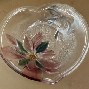 Glass Poinsettia Heart Shape Candy Dish Vintage Christmas Holiday Decor